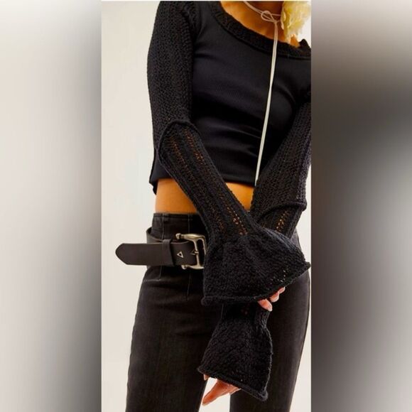 Free People Cuffing Season Top In Black - Picture 4 of 6